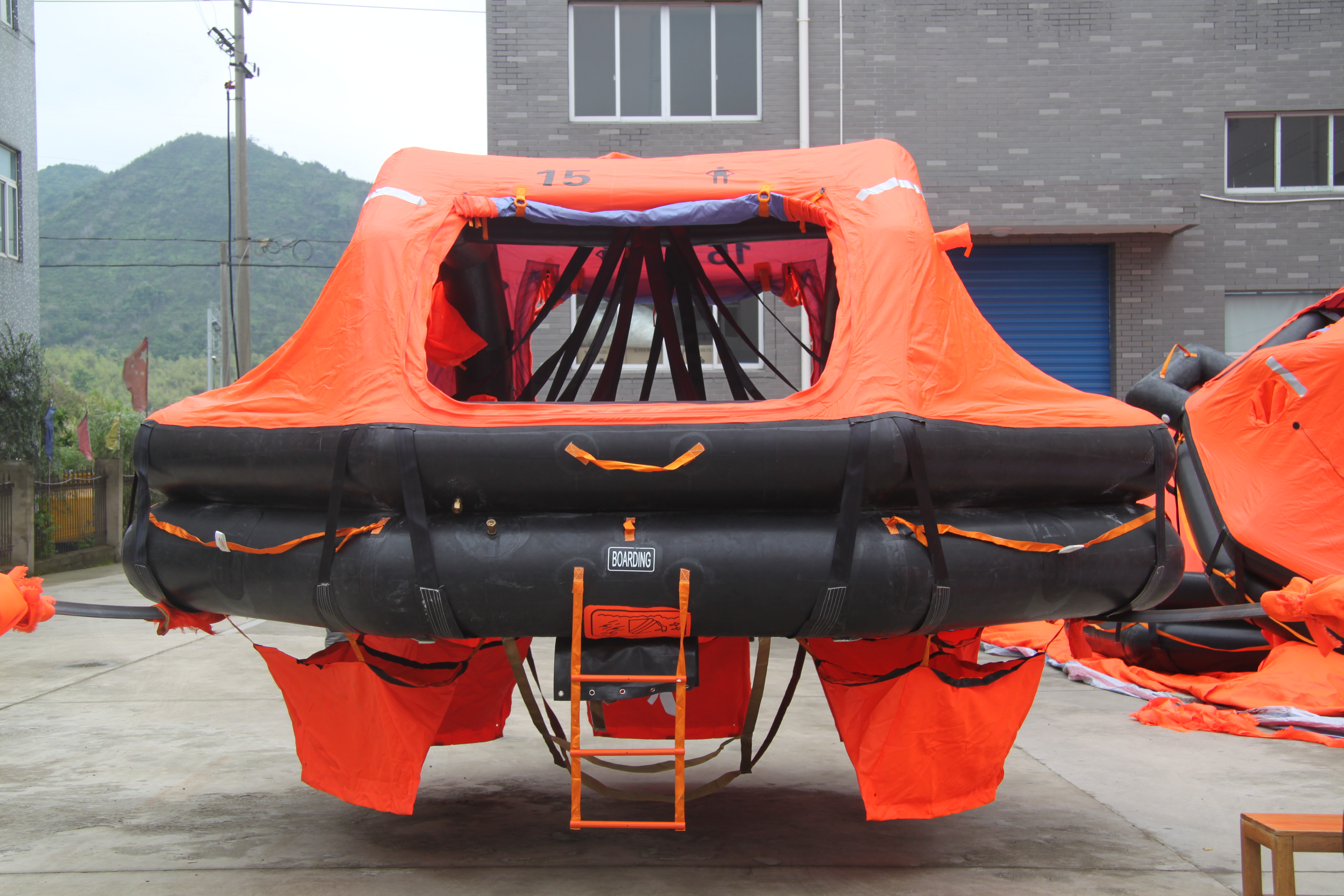 20 Persons Ship Use Throw Over Board Inflatable Liferaft