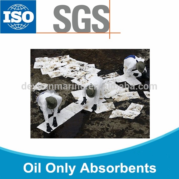 White Oil Absorbent Mats