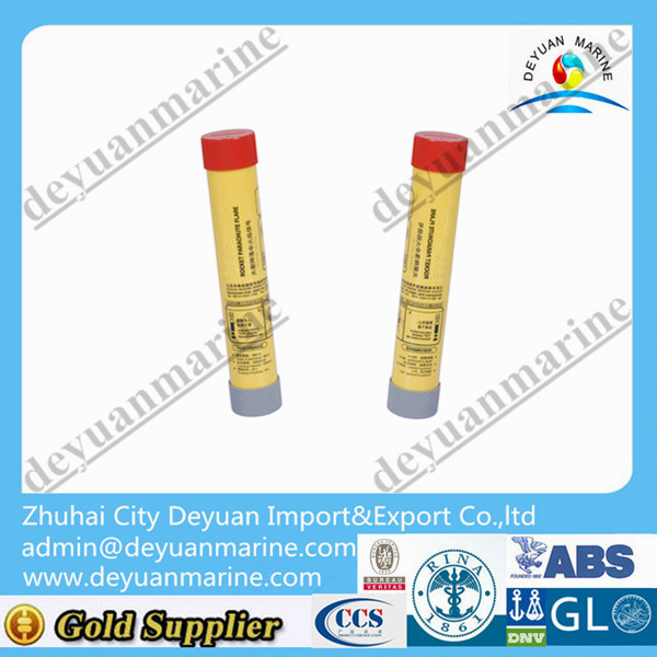 Self-igniting and self-activating Smoke Signal for life buoys