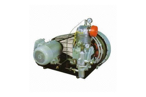 Automatic control unit for marine medium pressure air compressor