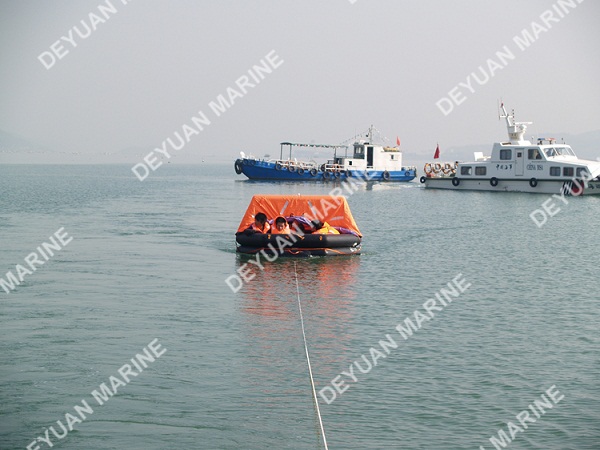 CCS Approved Marine Throw Over Board Inflatable Life Raft