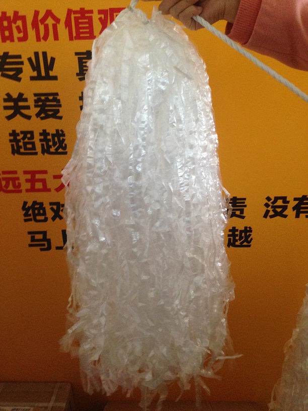 Marine Oil Spill Kits Oil Removal Pompoms Oil Absorbent Pads for Sale