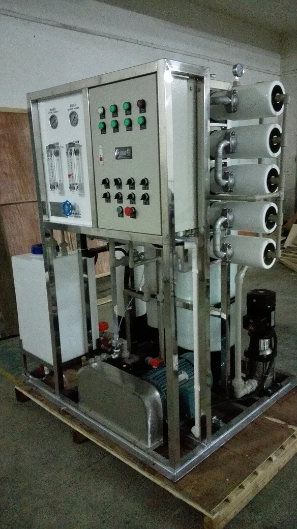 5~50 T/D China Marine RO Fresh Water Maker Vacuum Distillation Type Fresh Water Generator Sea Water Desalination Plants for Sale