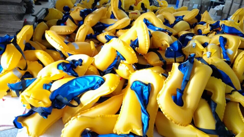 150n Manual and Automatic Inflatable Lifejacket Ce Approval Solas Standard with Good Quality