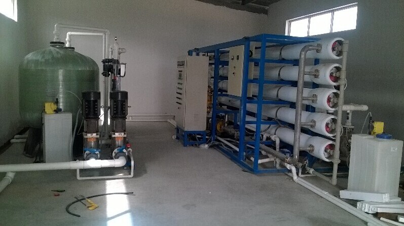 Made in China Marine Reverse Osmosis System Fresh Water Generator Seawater Desalting Unit with Good Price